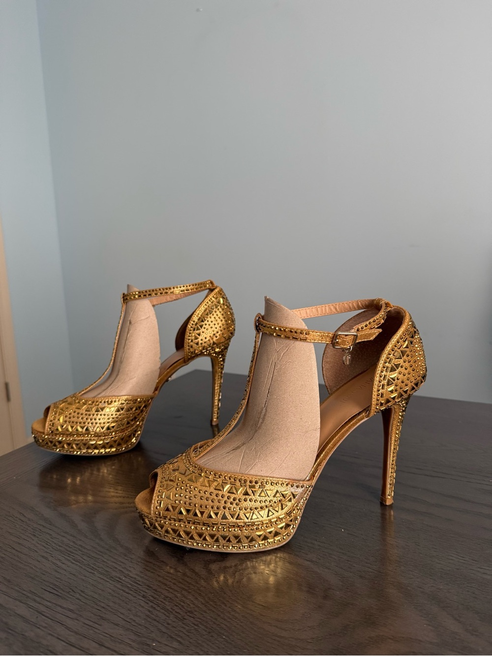 Thalia Sodi Chace Women’s 11 M Gold Rhinestone T-Strap Platform Heels